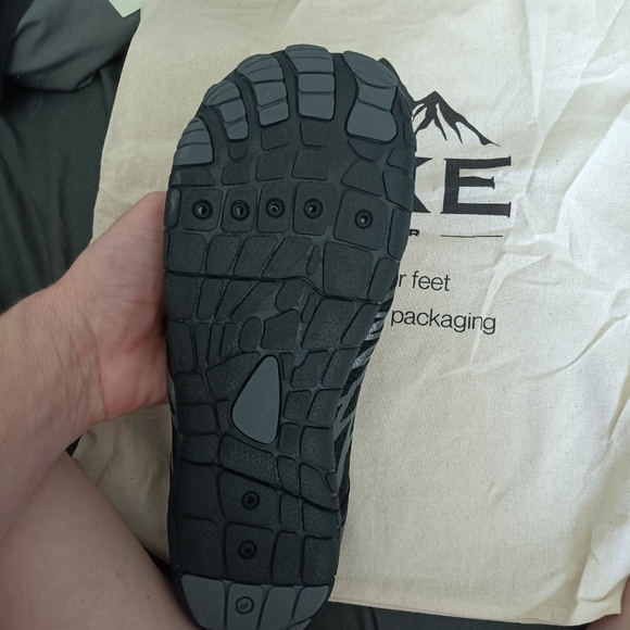 8.5 Hiking Shoes - Picture 3 of 5